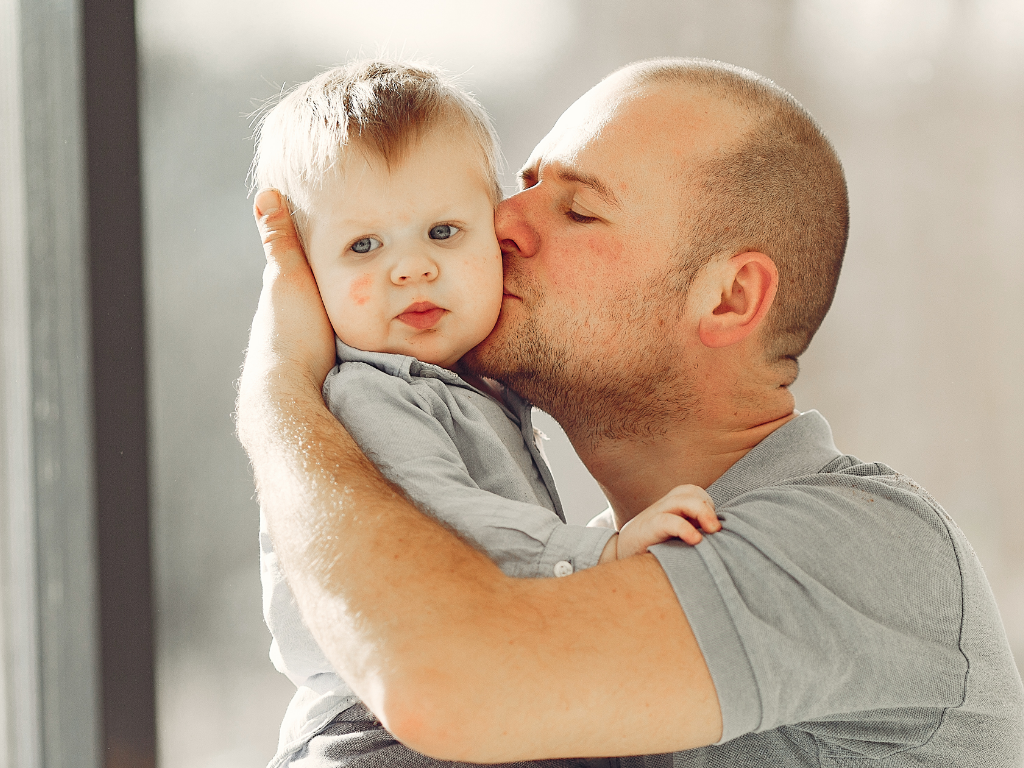 Father's Day: how to take care of men's skin, here we give you some tips
