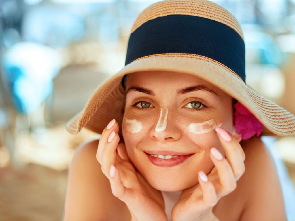 How to Protect Your Skin from the Summer Heat