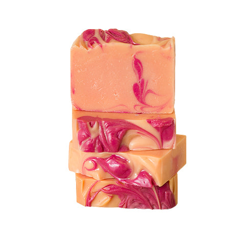 Wisdom is sweet and tangy. A perfectly balanced of grapefruit and lemongrass, luscious and uplifting! 