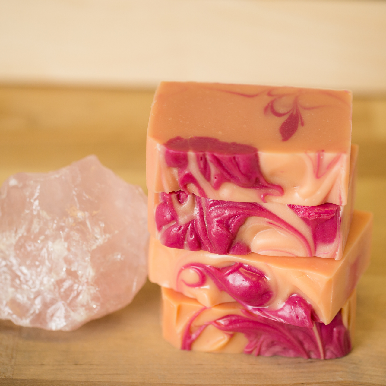 Wisdom is sweet and tangy. A perfectly balanced of grapefruit and lemongrass, luscious and uplifting! 